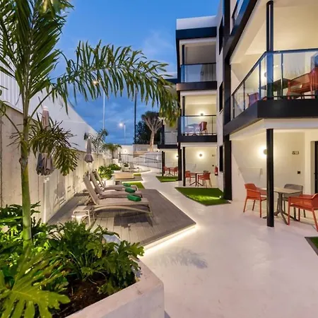 Apartment B Slow Condor *